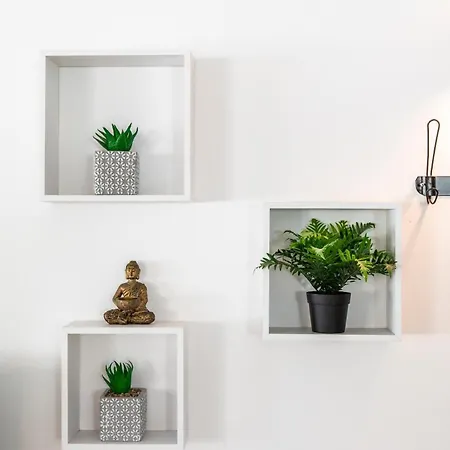 Bright 2-bed Flat, In Center דירה לרנקה